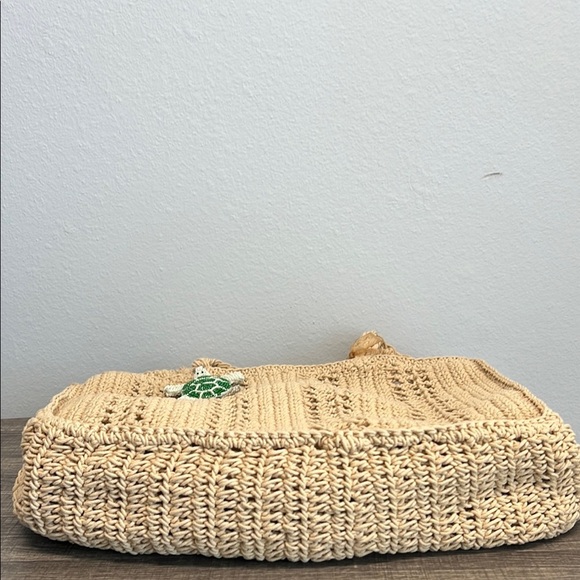 🐢Crochet Tote Bag with Turtle Charm ✨ - Picture 9 of 11